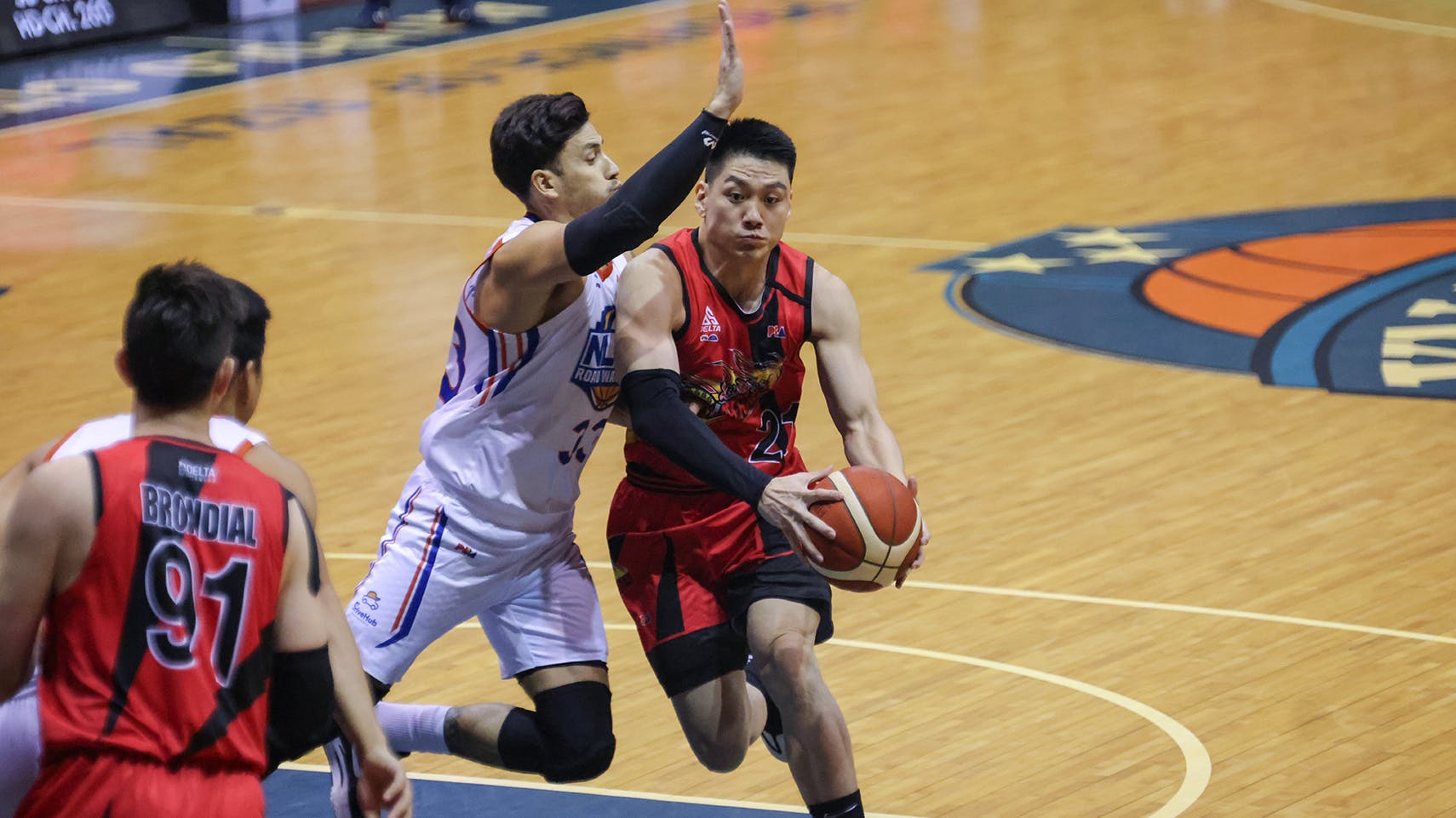 Jeron Teng gets sage advice from dad Alvin on cracking loaded San Miguel rotation